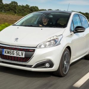 ВЕТРОБРАНИ ЗА PEUGEOT 208 / 2008