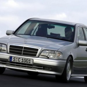 ТУНИНГ ФАРОВЕ И СТОПОВЕ ЗА MERCEDES W202 C-Class